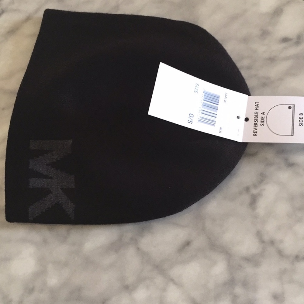 Michael Kors MK Logo Black Knit Beanie/New - Picture 5 of 5